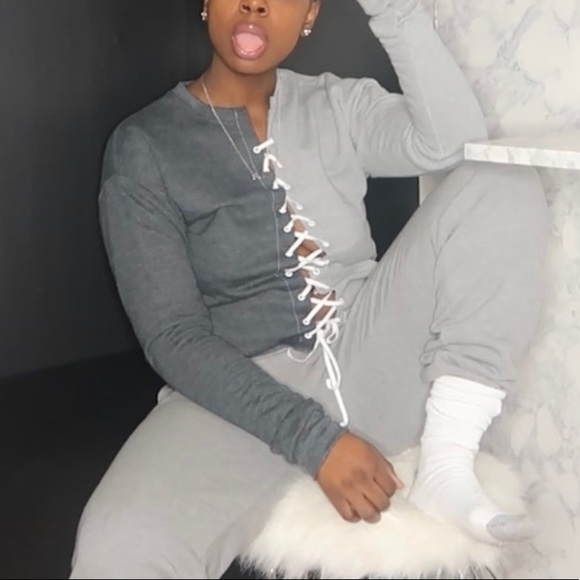 Custom sweater (S) - Picture 3 of 3